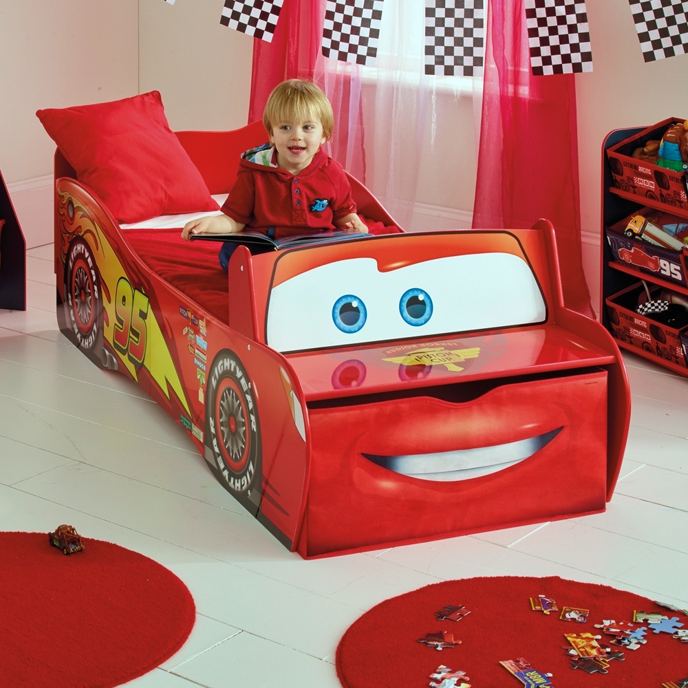 Disney Autot Lastensänky laatikolla, punainen